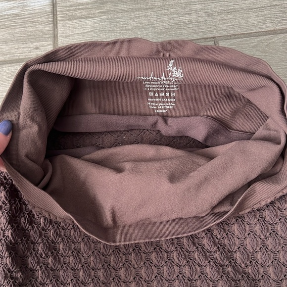 Free People Textured Taupe Tube Top Size M/L NWOT - Picture 5 of 7